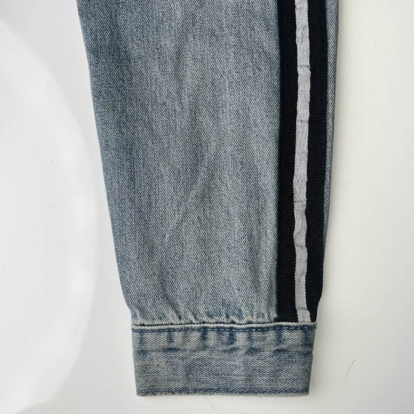 PacSun Denim Collared Button-Up Long Sleeve Relaxed Fit Light Wash Jean Jacket M - Picture 5 of 10